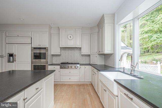 21 BELLINGHAMSHIRE PL, New Hope, PA 18938