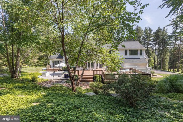 21 BELLINGHAMSHIRE PL, New Hope, PA 18938
