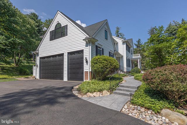 21 BELLINGHAMSHIRE PL, New Hope, PA 18938