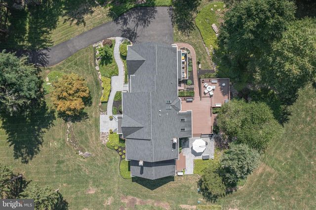 21 BELLINGHAMSHIRE PL, New Hope, PA 18938