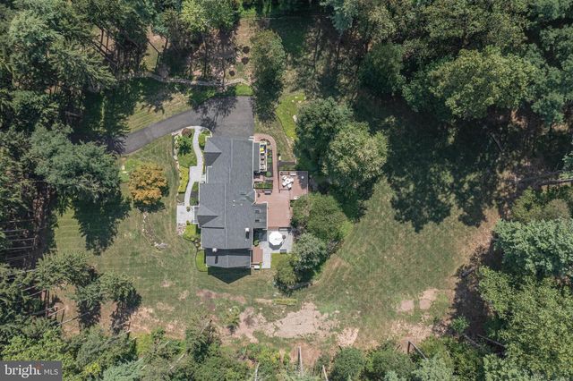 21 BELLINGHAMSHIRE PL, New Hope, PA 18938