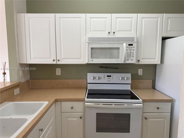 1655 NE 33rd Rd 105-4, Homestead, FL 33033