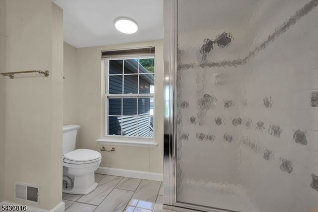 4 Woodmont Dr, Randolph Twp., NJ 07869
