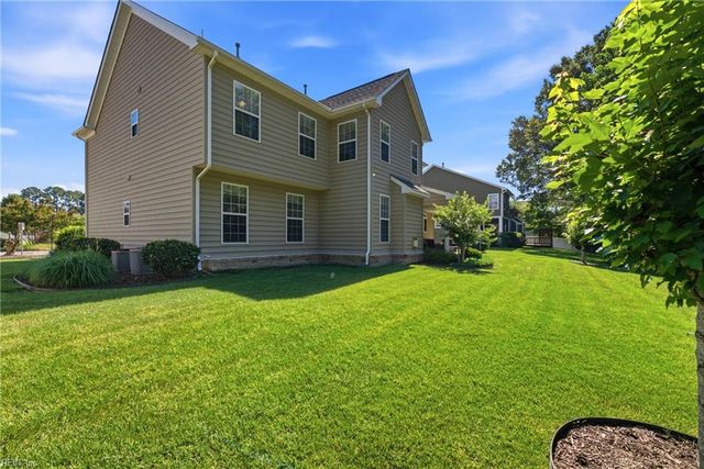 509 Hanbury RD W, Chesapeake, VA 23322