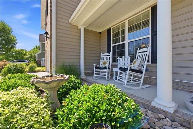 509 Hanbury RD W, Chesapeake, VA 23322