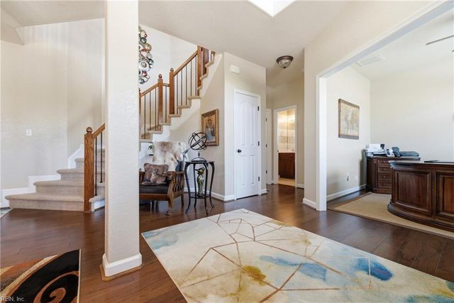 509 Hanbury RD W, Chesapeake, VA 23322