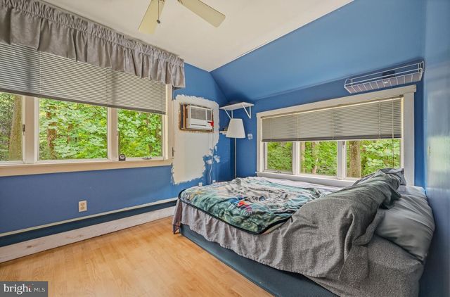 402 PENN GREEN RD, Landenberg, PA 19350