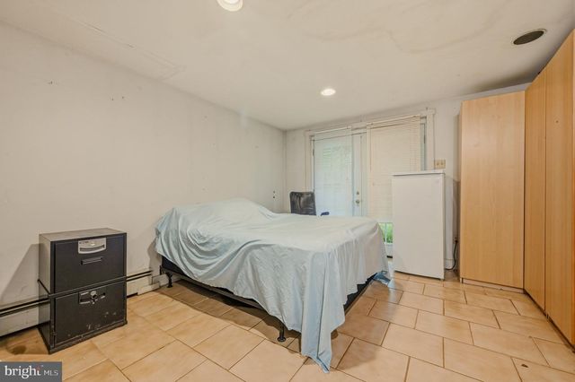 402 PENN GREEN RD, Landenberg, PA 19350