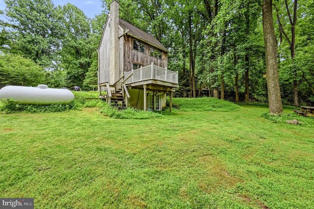 402 PENN GREEN RD, Landenberg, PA 19350