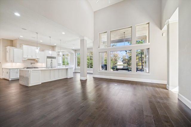 21018 Kings River Point, Kingwood, TX 77346