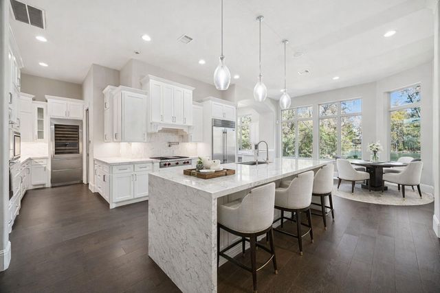 21018 Kings River Point, Kingwood, TX 77346