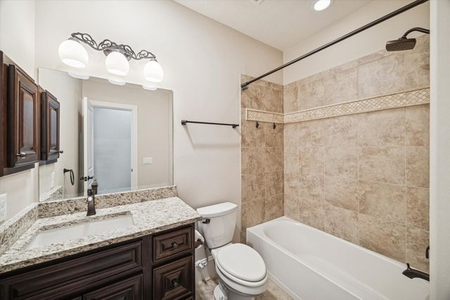 21018 Kings River Point, Kingwood, TX 77346