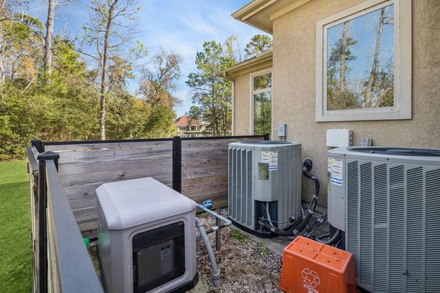 21018 Kings River Point, Kingwood, TX 77346