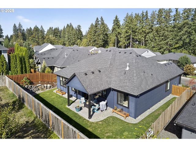 108 W 16TH St, La Center, WA 98629