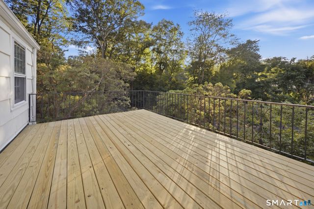 20 Glen Arden Drive South, Fairfield, CT 06824