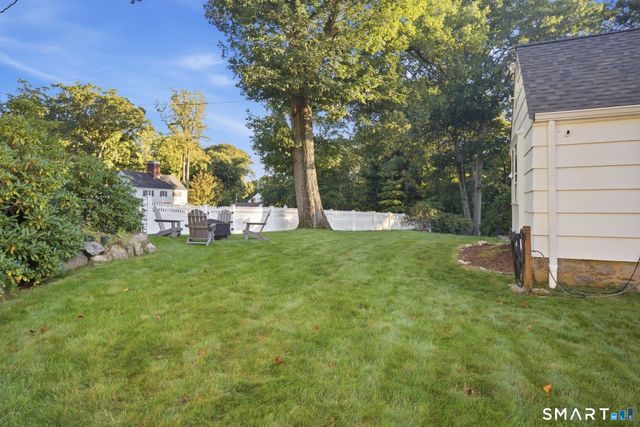 20 Glen Arden Drive South, Fairfield, CT 06824