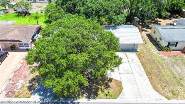 2706 Kingswood Drive, Sebring, FL 33870