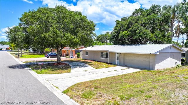 2706 Kingswood Drive, Sebring, FL 33870