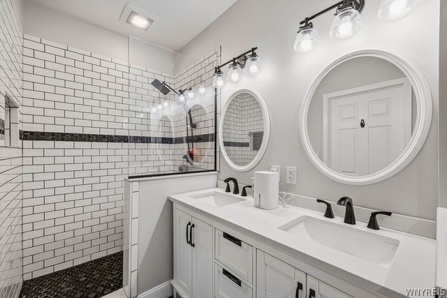 2847 Coventry, Hamburg, NY 14075