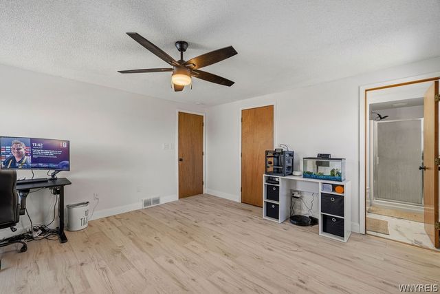 2847 Coventry, Hamburg, NY 14075
