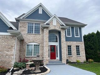 844 Oak Ridge CIRCLE, Hartford, WI 53027