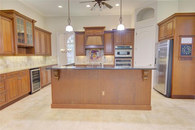 916 MILLS ESTATE PLACE, Chuluota, FL 32766