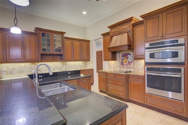 916 MILLS ESTATE PLACE, Chuluota, FL 32766