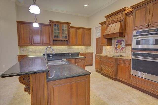 916 MILLS ESTATE PLACE, Chuluota, FL 32766