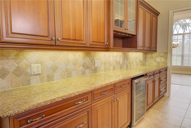 916 MILLS ESTATE PLACE, Chuluota, FL 32766