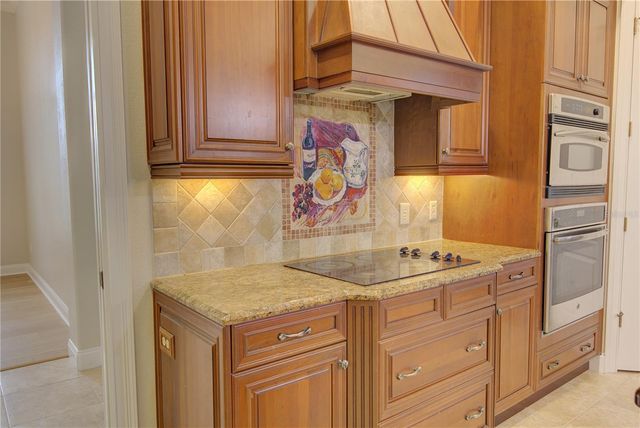 916 MILLS ESTATE PLACE, Chuluota, FL 32766