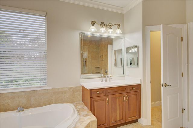 916 MILLS ESTATE PLACE, Chuluota, FL 32766