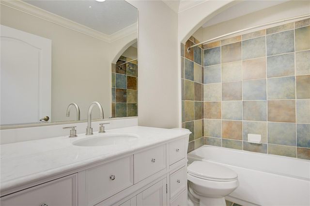 916 MILLS ESTATE PLACE, Chuluota, FL 32766