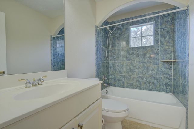 916 MILLS ESTATE PLACE, Chuluota, FL 32766