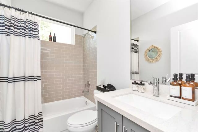 2817 Palm Street, Houston, TX 77004