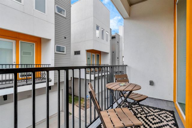 2817 Palm Street, Houston, TX 77004