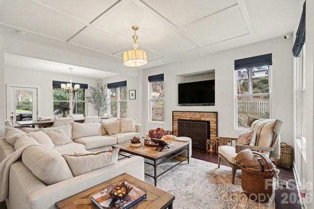 321 Mountainview Drive, Charlotte, NC 28270