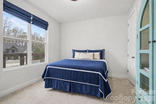 321 Mountainview Drive, Charlotte, NC 28270