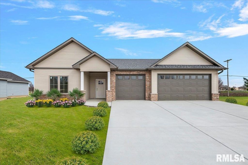 2932 Happy Landing Drive, Springfield, IL 62711