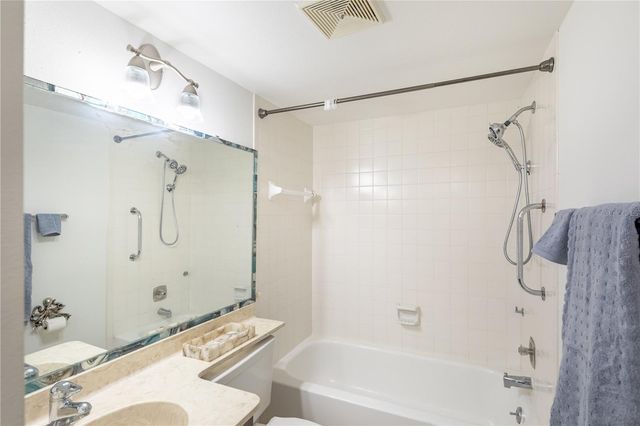 886 BIRD BAY WAY 206, Venice, FL 34285