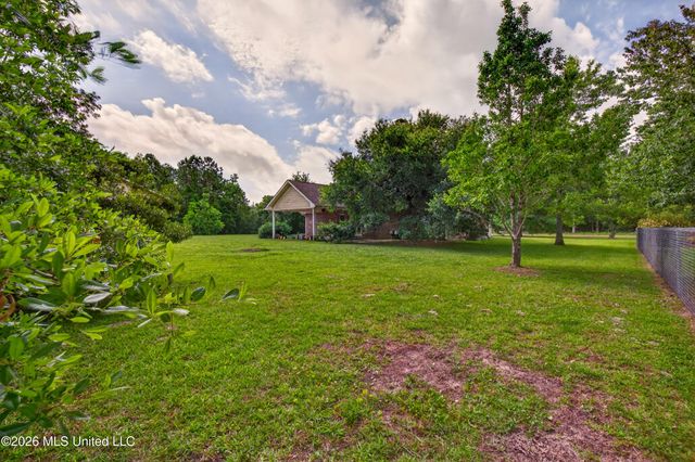 1200 Taranto Street, Waveland, MS 39576