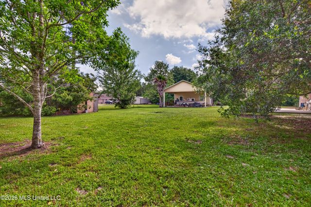 1200 Taranto Street, Waveland, MS 39576
