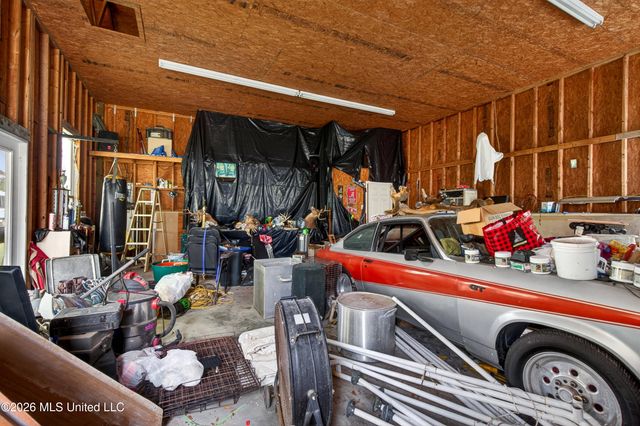 1200 Taranto Street, Waveland, MS 39576