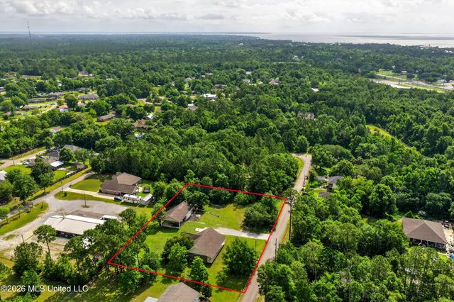 1200 Taranto Street, Waveland, MS 39576