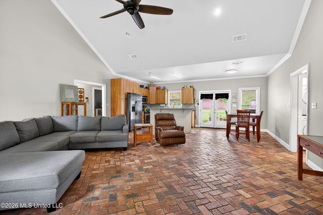 1200 Taranto Street, Waveland, MS 39576