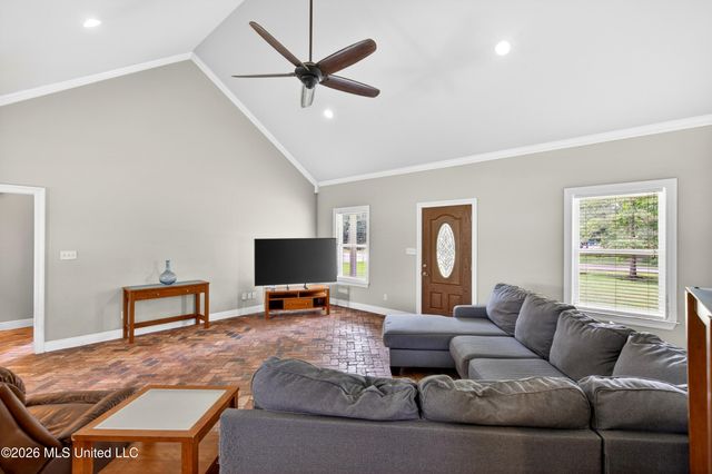 1200 Taranto Street, Waveland, MS 39576
