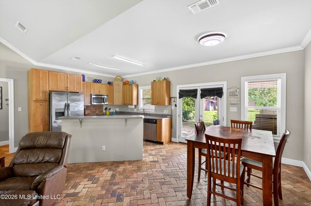 1200 Taranto Street, Waveland, MS 39576