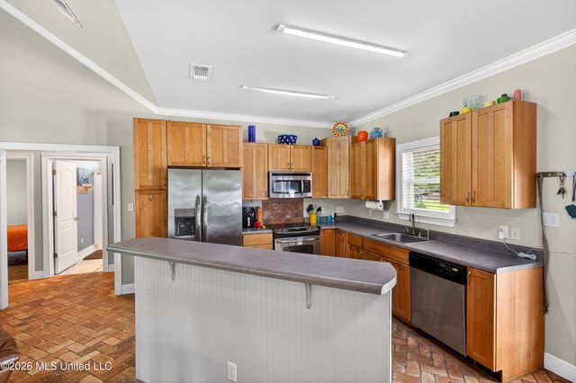 1200 Taranto Street, Waveland, MS 39576