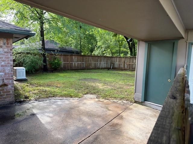 1902 Shadow Rock Drive, Houston, TX 77339