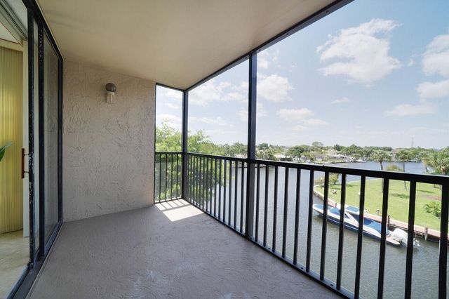 8 Royal Palm Way 401, Boca Raton, FL 33432