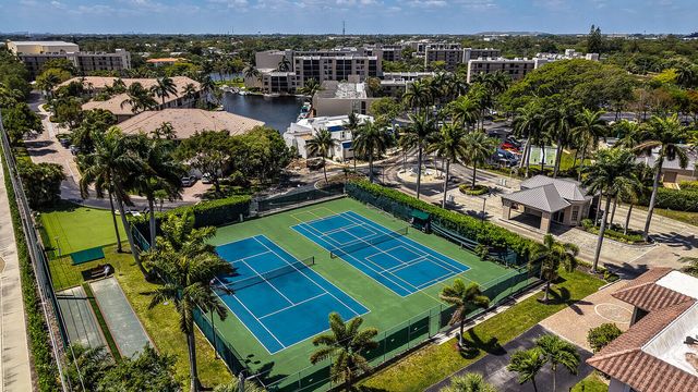 8 Royal Palm Way 401, Boca Raton, FL 33432